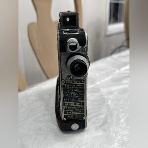 Vintage 1930s Pockette Compact 16mm Movie Camera-UNTESTED